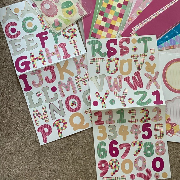 Baby girl scrapbooking pack - Picture 3 of 5